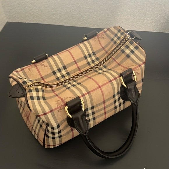 Burberry Tote - Picture 1 of 3